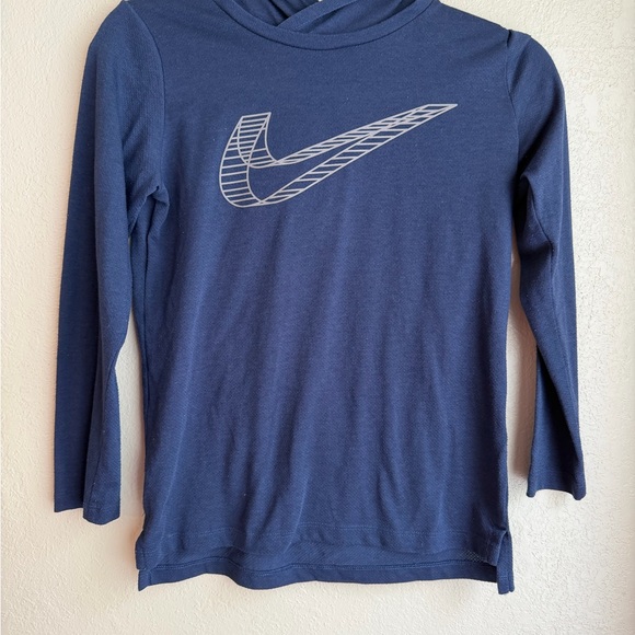 Nike Women's Dark Blue Hoodie used - Picture 4 of 7